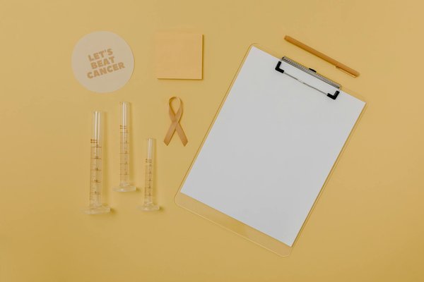 Tout savoir sur les implants dentaires et la santé des gencives : guide essentiel